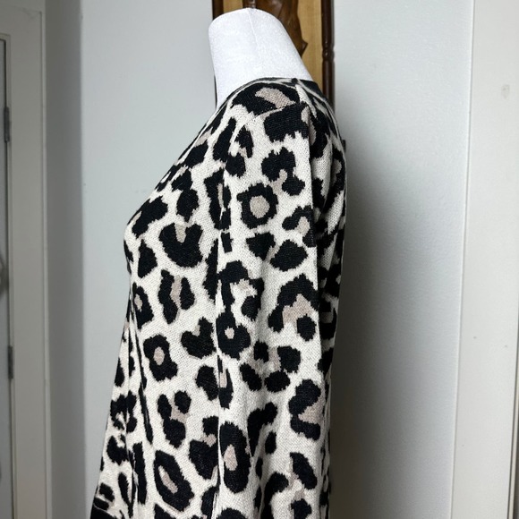 Vince Camuto Cheetah Print Black Beige Cardigan Sweater sz XS - Picture 6 of 8